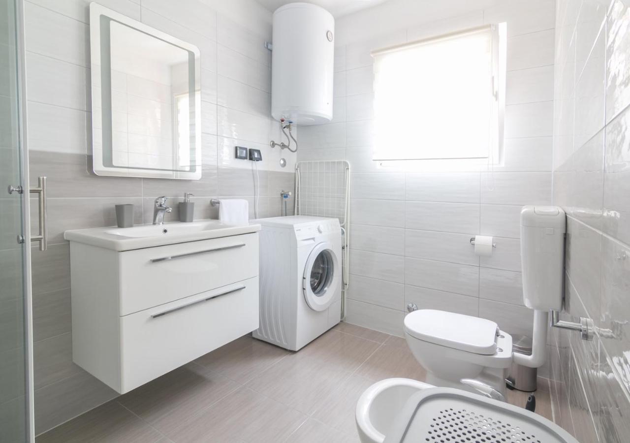 New Family 2 Bedroom Apartment Vodnjan Buitenkant foto